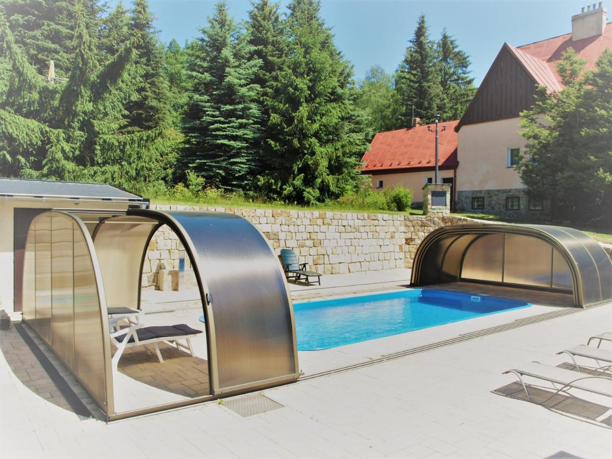 Guest House Luft Sneznik Exteriör bild