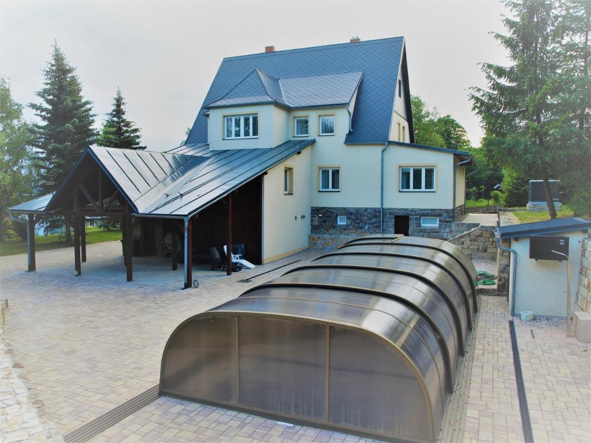 Guest House Luft Sneznik Exteriör bild