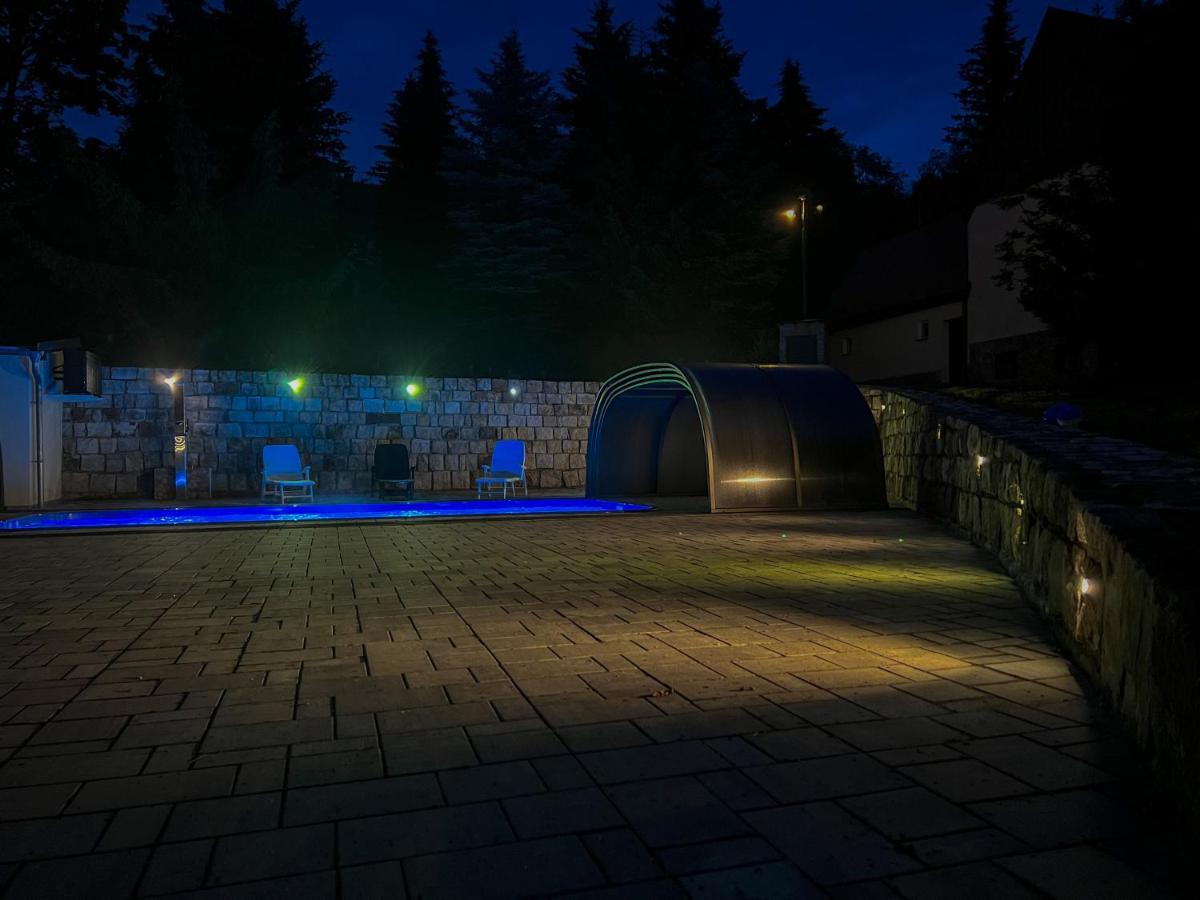 Guest House Luft Sneznik Exteriör bild